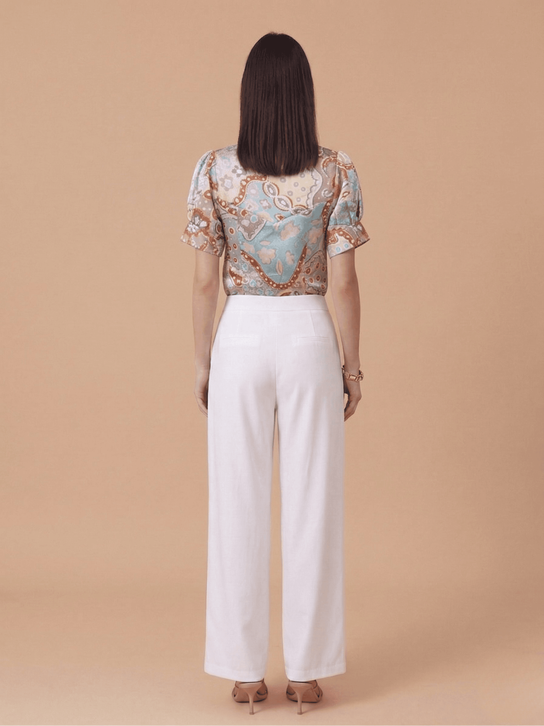 Blusa Satinada Cuello Halter 4